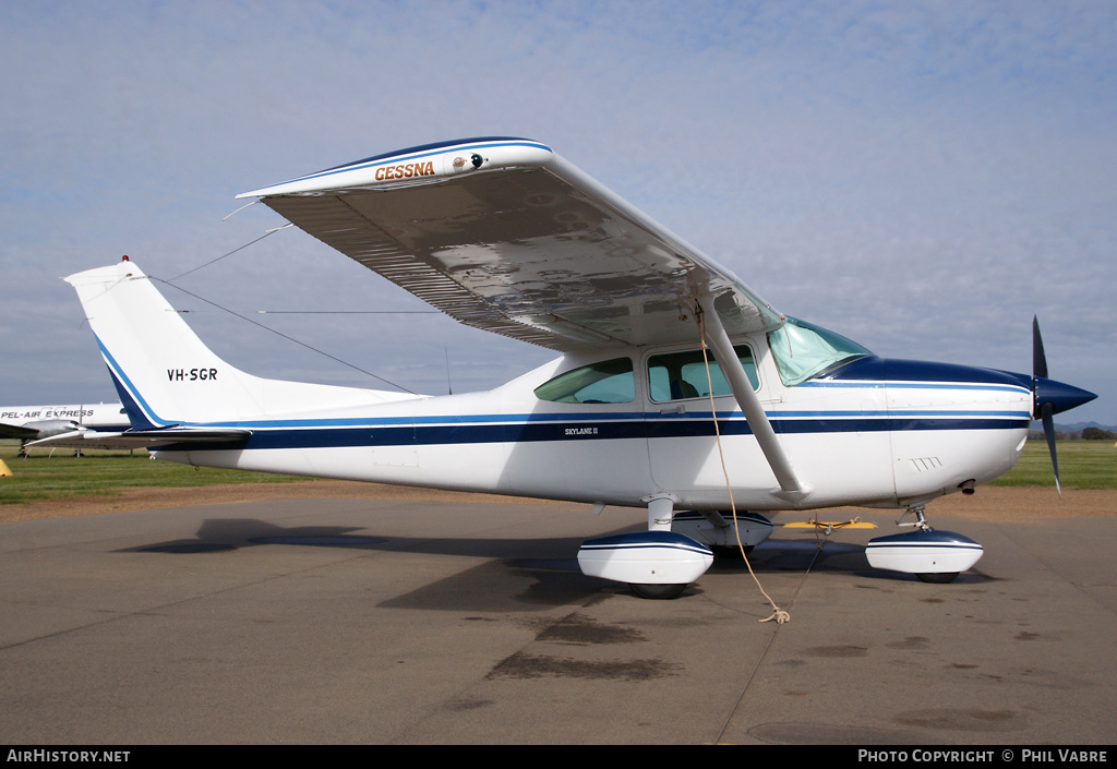 Aircraft Photo of VH-SGR | Cessna 182R Skylane II | AirHistory.net #35595