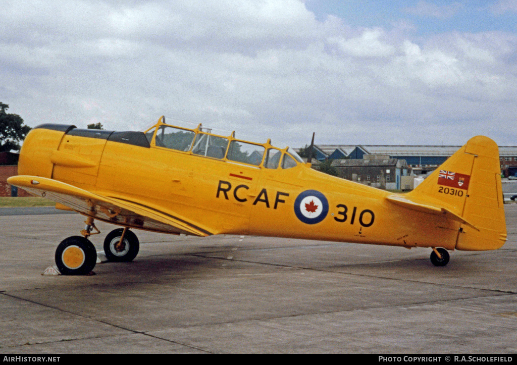 Aircraft Photo of G-BSBG | North American T-6J Harvard Mk IV | AirHistory.net #35600