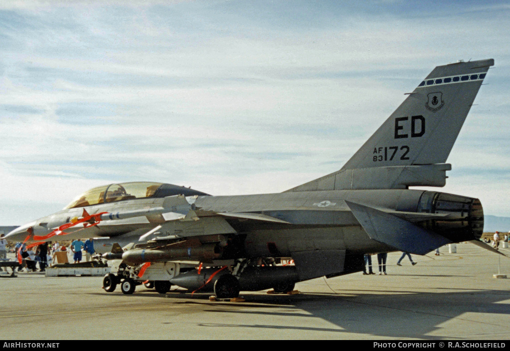 Aircraft Photo of 83-1172 / AF83-172 | General Dynamics F-16B Fighting Falcon | USA - Air Force | AirHistory.net #35602