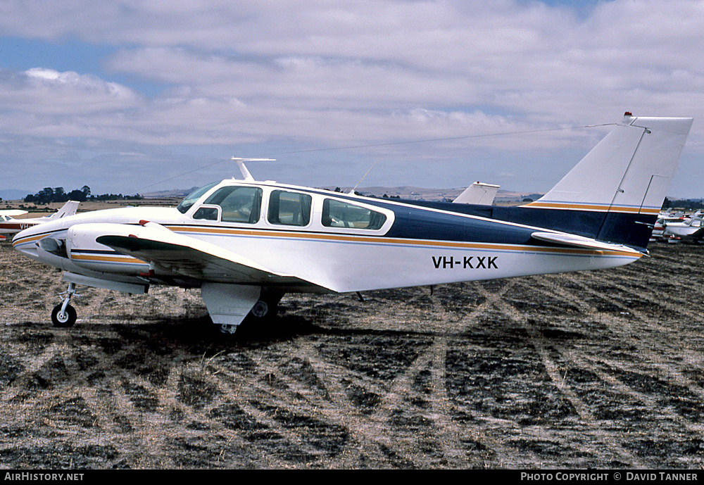 Aircraft Photo of VH-KXK | Beech C55 Baron (95-C55) | AirHistory.net #35731
