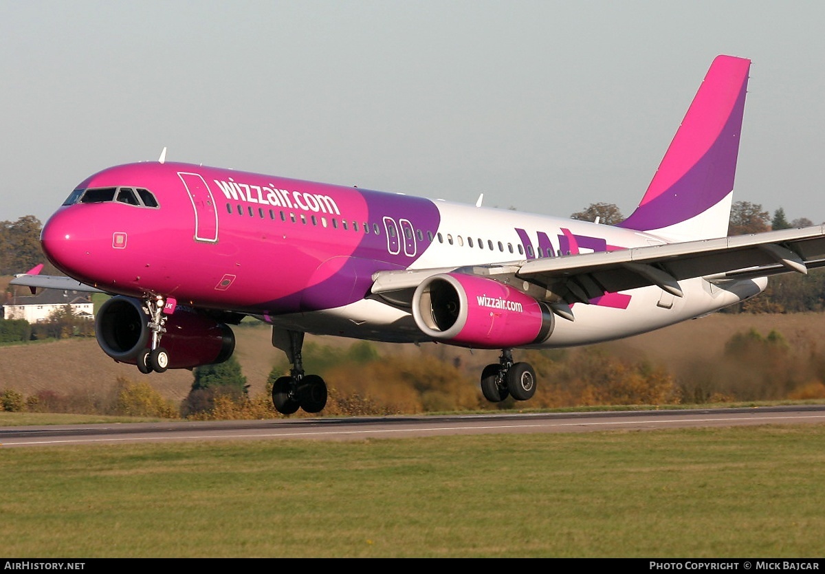 Aircraft Photo of HA-LPE | Airbus A320-233 | Wizz Air | AirHistory.net #35754