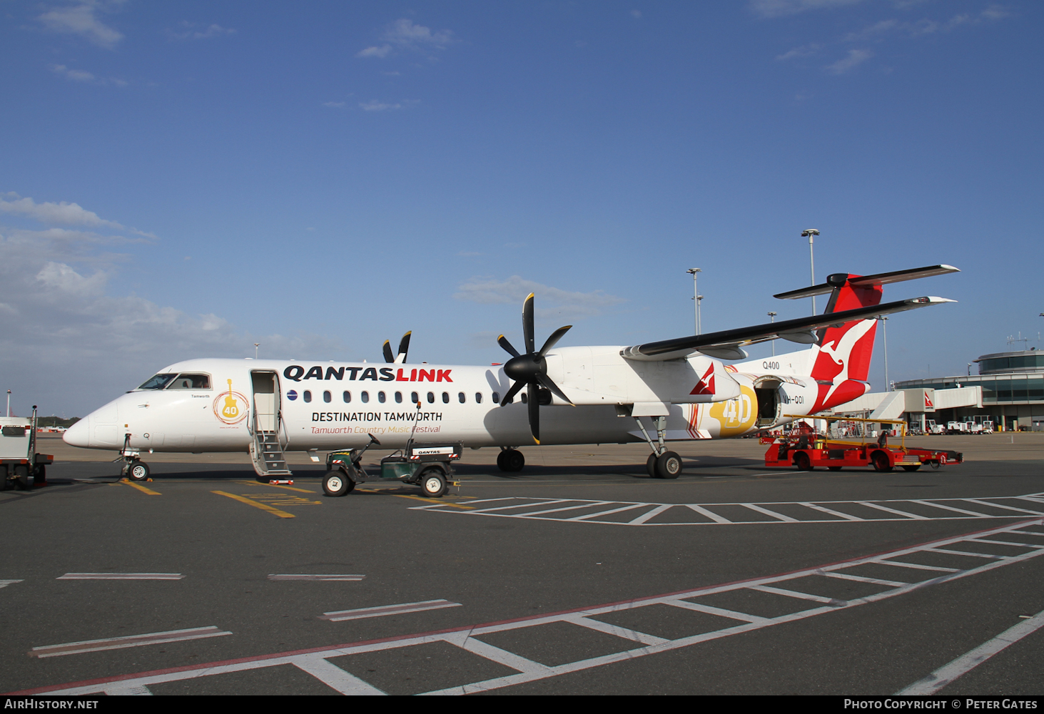Aircraft Photo of VH-QOI | Bombardier DHC-8-402 Dash 8 | QantasLink | AirHistory.net #35769