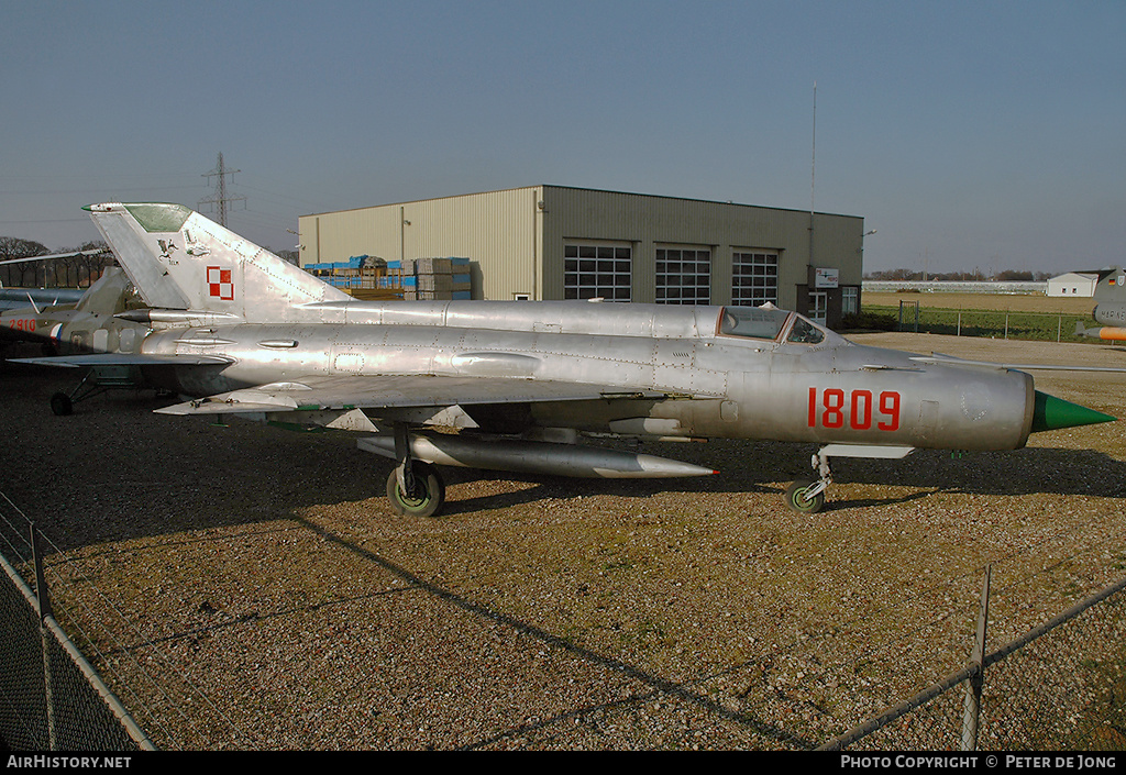 Aircraft Photo of 1809 | Mikoyan-Gurevich MiG-21M | Poland - Air Force | AirHistory.net #35808