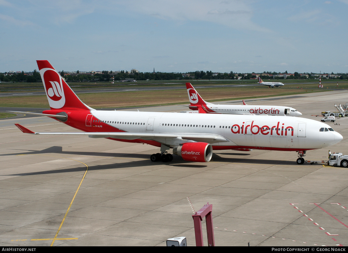 Aircraft Photo of D-ALPB | Airbus A330-223 | Air Berlin | AirHistory.net #35942