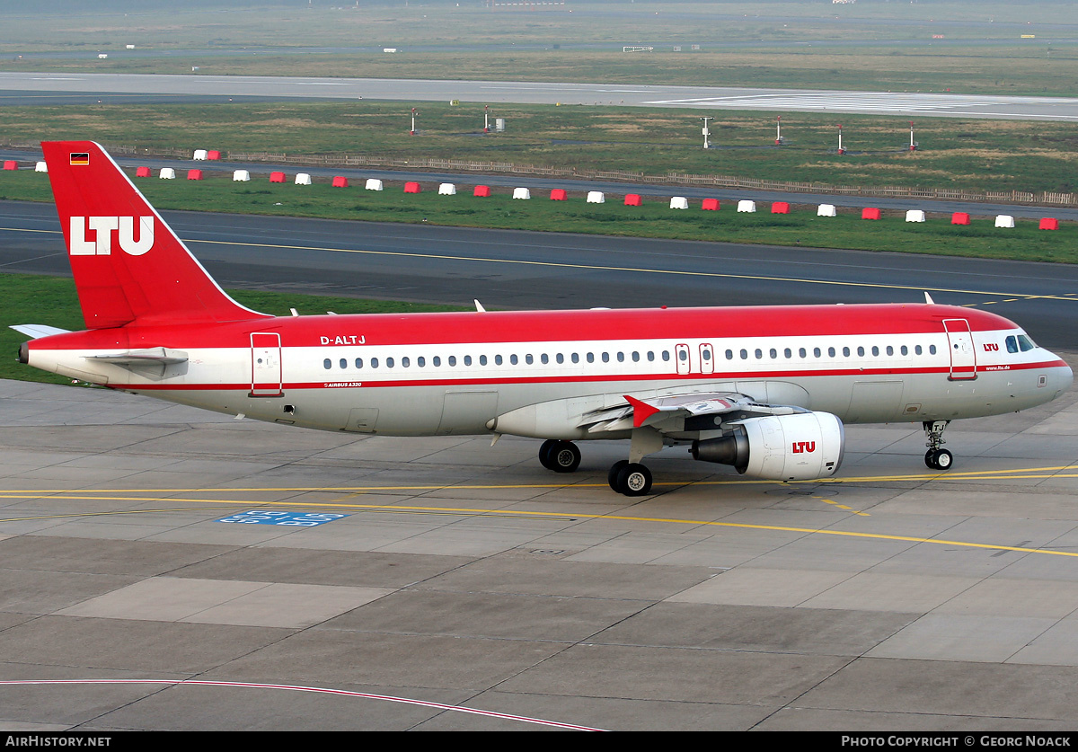 Aircraft Photo of D-ALTJ | Airbus A320-214 | LTU - Lufttransport-Unternehmen | AirHistory.net #35966