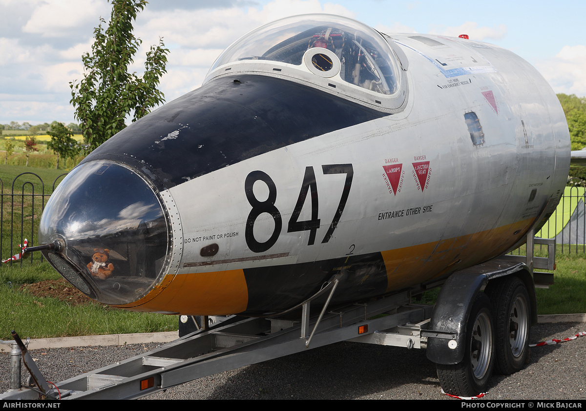 Aircraft Photo of WH887 | English Electric Canberra TT18 | UK - Navy | AirHistory.net #36536