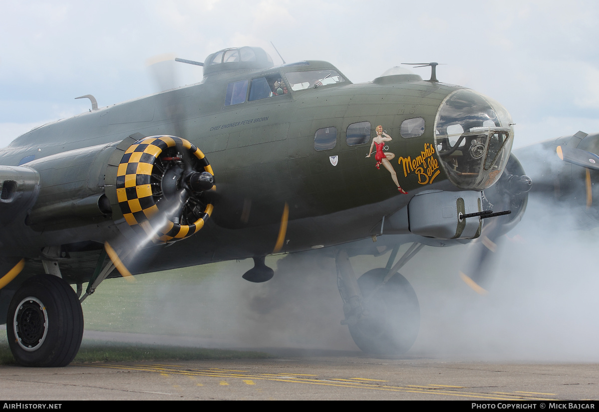 Aircraft Photo of G-BEDF / 124485 | Boeing B-17G Flying Fortress | USA - Air Force | AirHistory.net #36575
