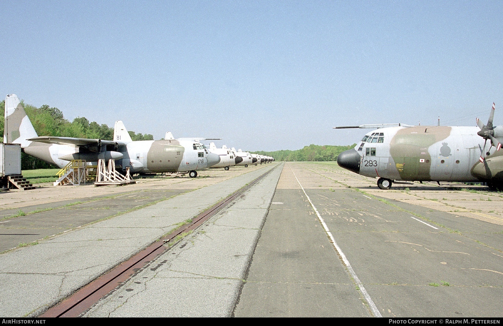Aircraft Photo of XV293 | Lockheed C-130K Hercules C1 (L-382) | UK - Air Force | AirHistory.net #36609