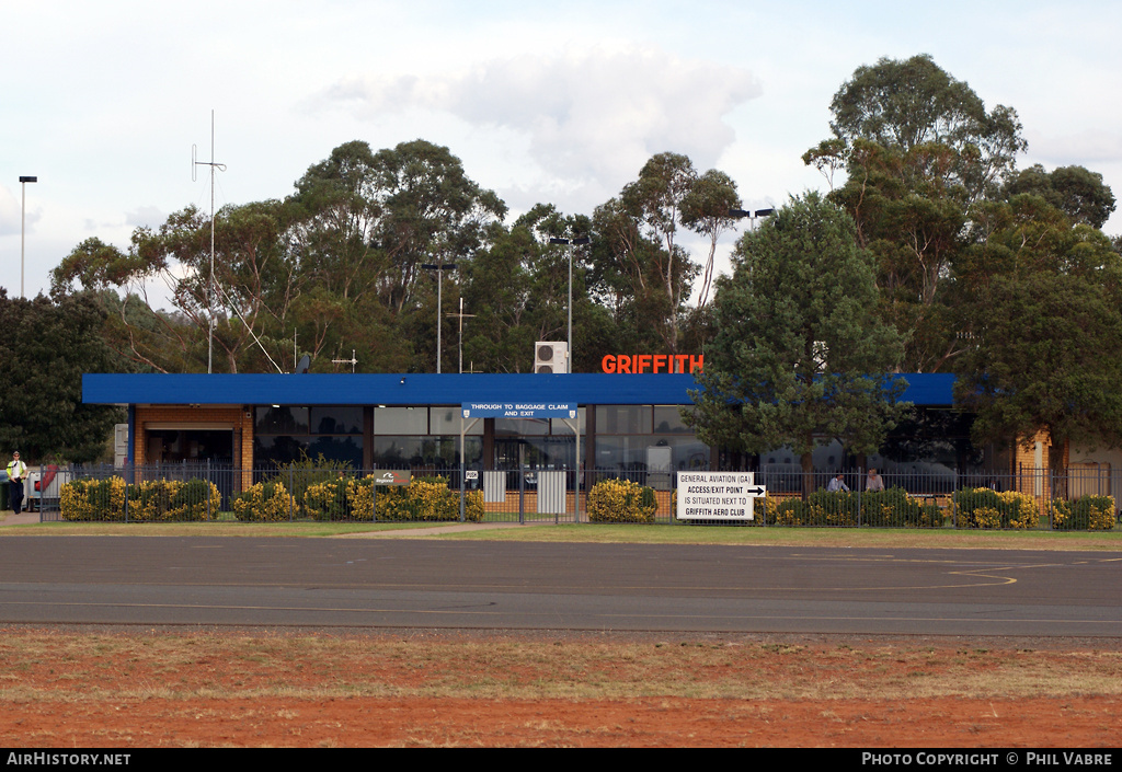Airport photo of Griffith (YGTH / GFF) in New South Wales, Australia | AirHistory.net #36652