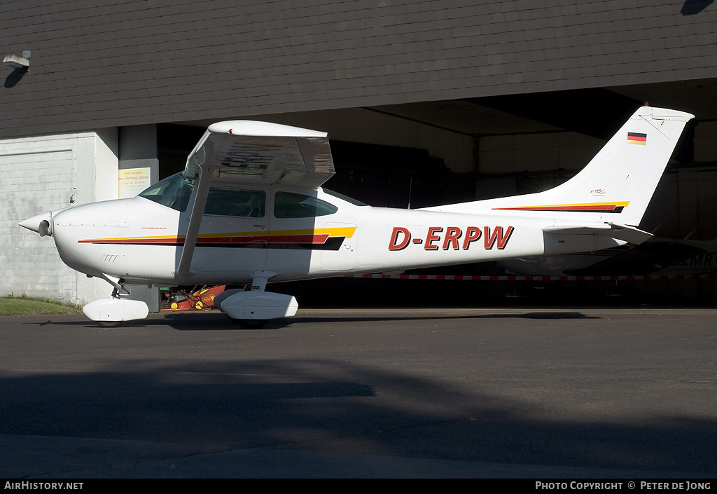 Aircraft Photo of D-ERPW | Cessna 182Q Skylane | Flugschule FTP | AirHistory.net #36784
