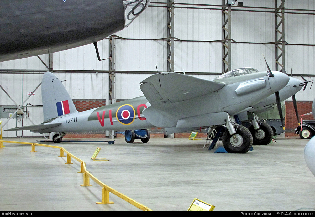 Aircraft Photo of HJ711 | De Havilland D.H. 98 Mosquito NF2 | UK - Air Force | AirHistory.net #36819