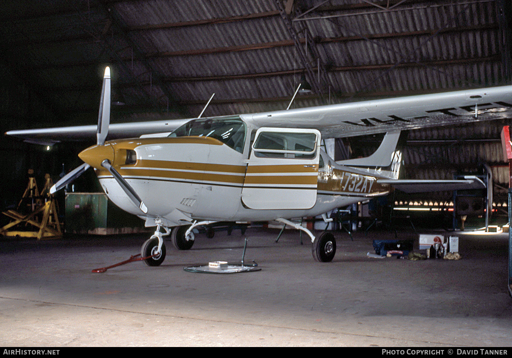 Aircraft Photo of N732AY | Cessna 210L Centurion II | AirHistory.net #37112