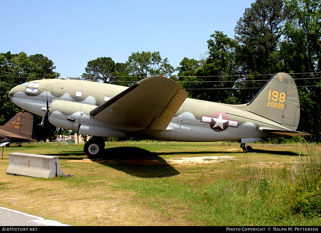 Aircraft Photo of 42-101198 / 201198 | Curtiss C-46D Commando | USA - Air Force | AirHistory.net #37118