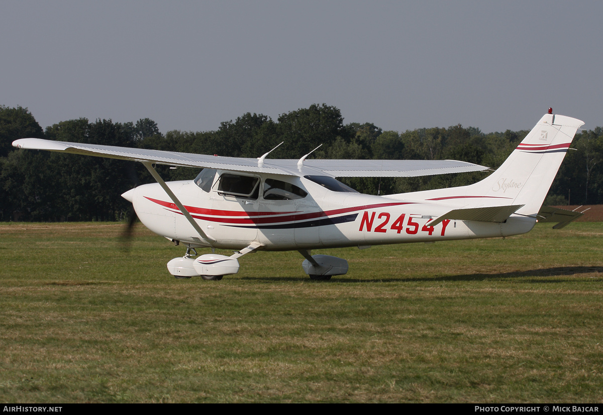 Aircraft Photo of N2454Y | Cessna 182S Skylane | AirHistory.net #37152