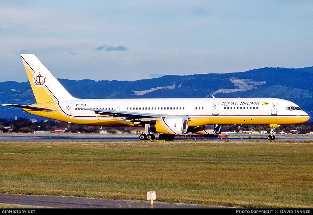 Aircraft Photo of V8-RBA | Boeing 757-2M6 | Royal Brunei Airlines | AirHistory.net #37195