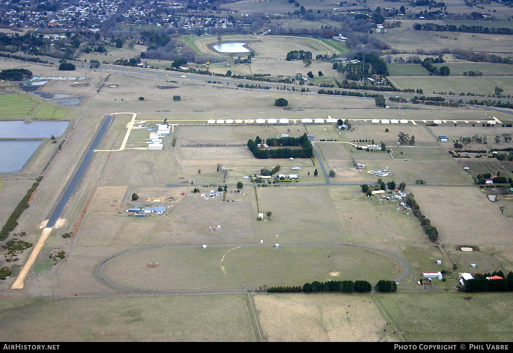 Airport photo of Kyneton (YKTN) in Victoria, Australia | AirHistory.net #37416
