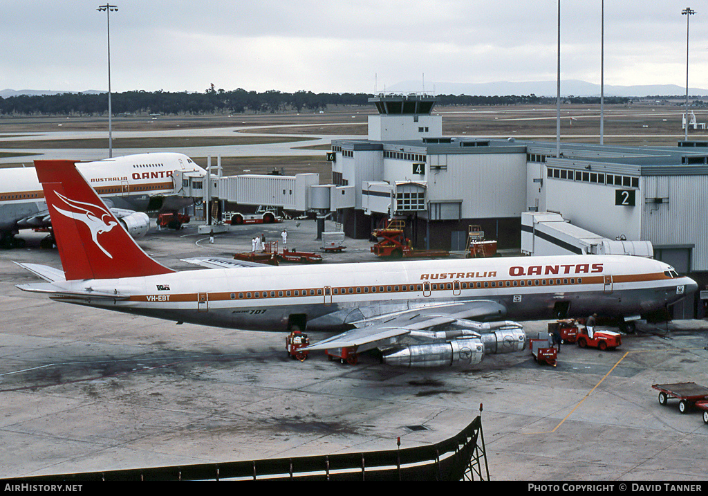 Aircraft Photo of VH-EBT | Boeing 707-338C | Qantas | AirHistory.net #37498