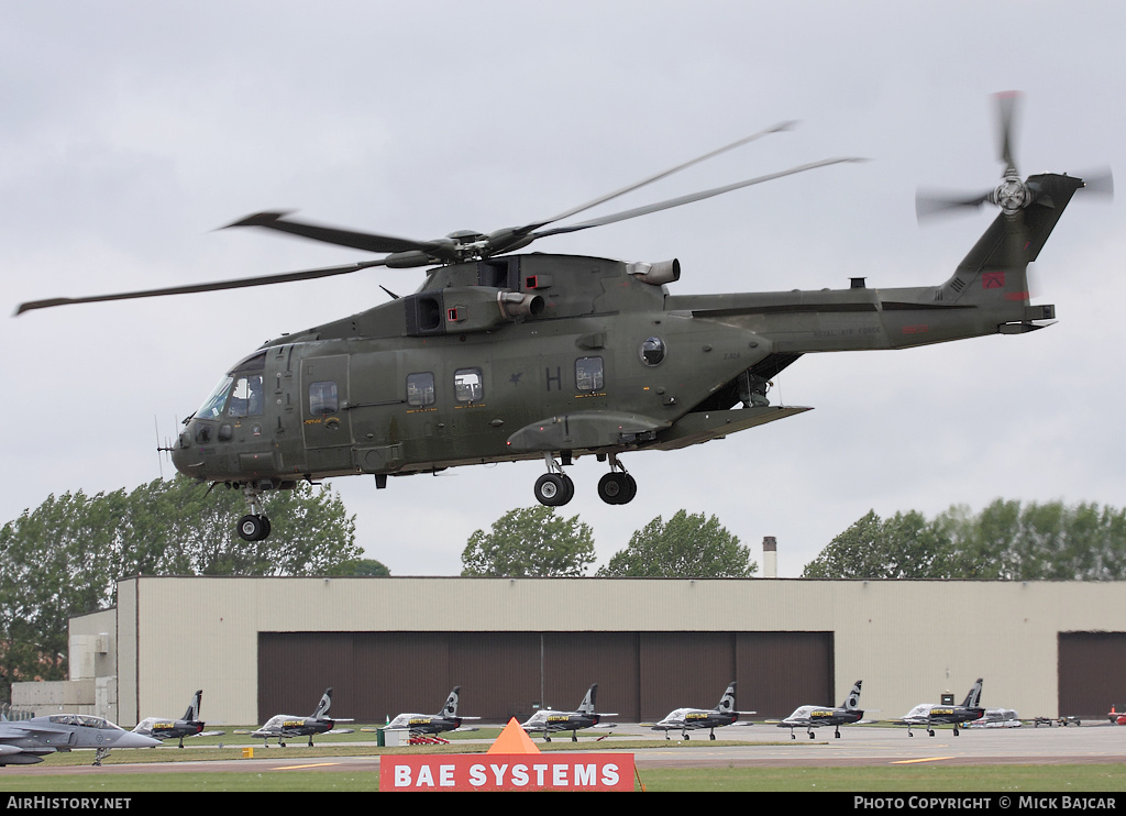 Aircraft Photo of ZJ124 | EHI EH101-411 Merlin HC3 | UK - Air Force | AirHistory.net #37505
