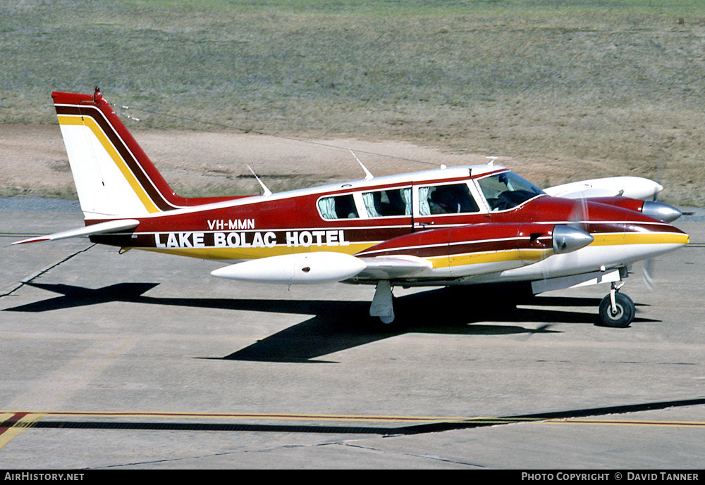 Aircraft Photo of VH-MMN | Piper PA-39-160 Twin Comanche C/R | Lake Bolac Hotel | AirHistory.net #37787