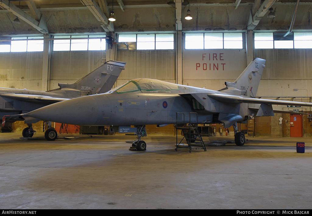 Aircraft Photo of ZE165 | Panavia Tornado F3 | UK - Air Force | AirHistory.net #38113