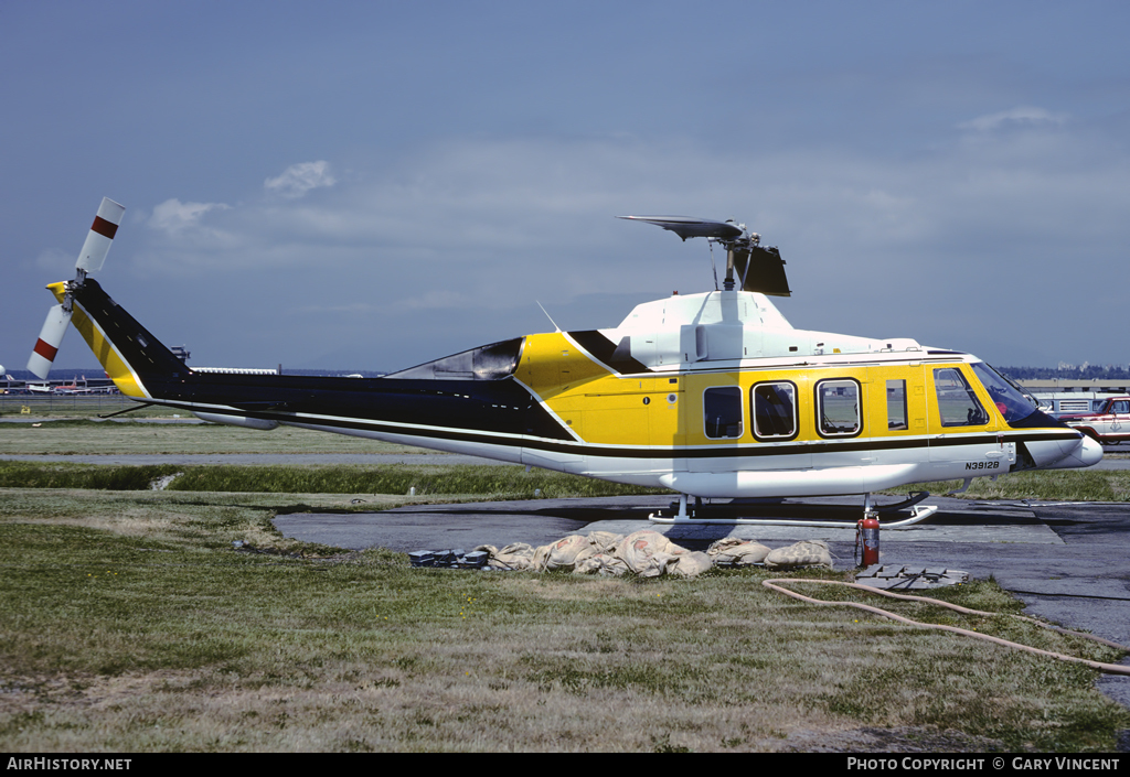 Aircraft Photo of N3912B | Bell 214ST SuperTransport | AirHistory.net #38295