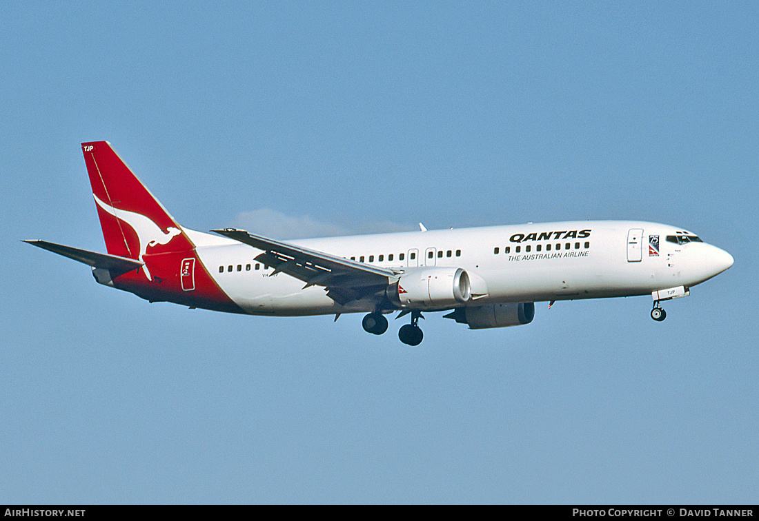 Aircraft Photo of VH-TJP | Boeing 737-476 | Qantas | AirHistory.net #38355