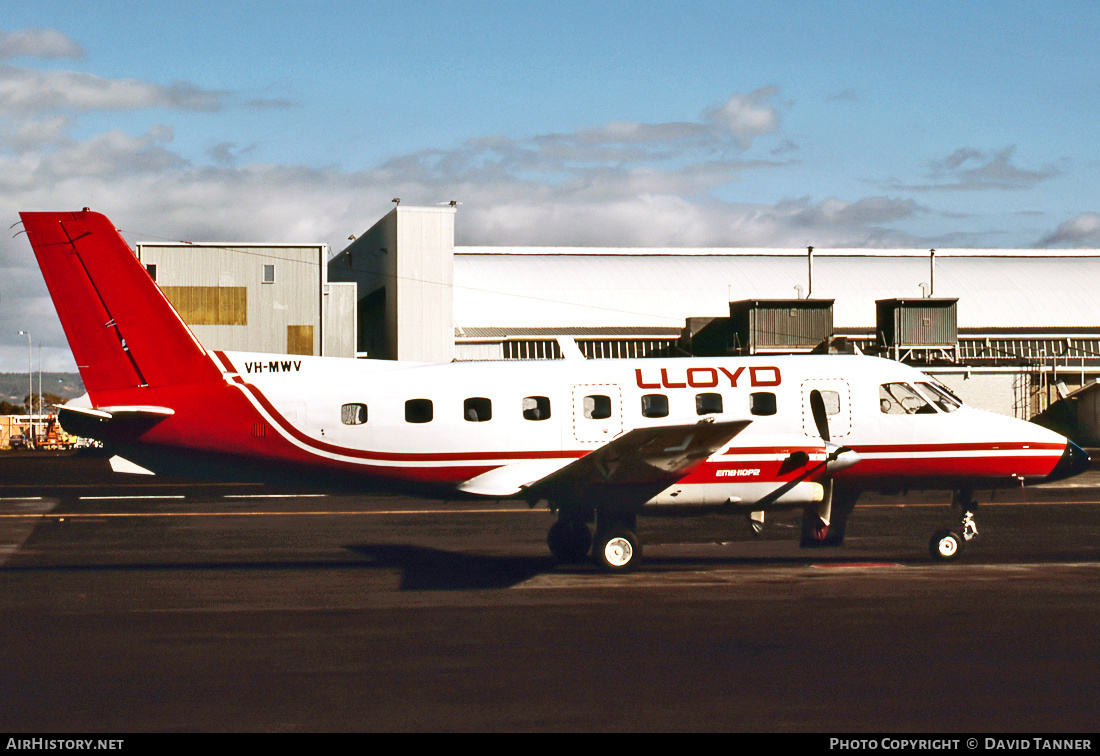 Aircraft Photo of VH-MWV | Embraer EMB-110P2 Bandeirante | Lloyd Aviation | AirHistory.net #38475