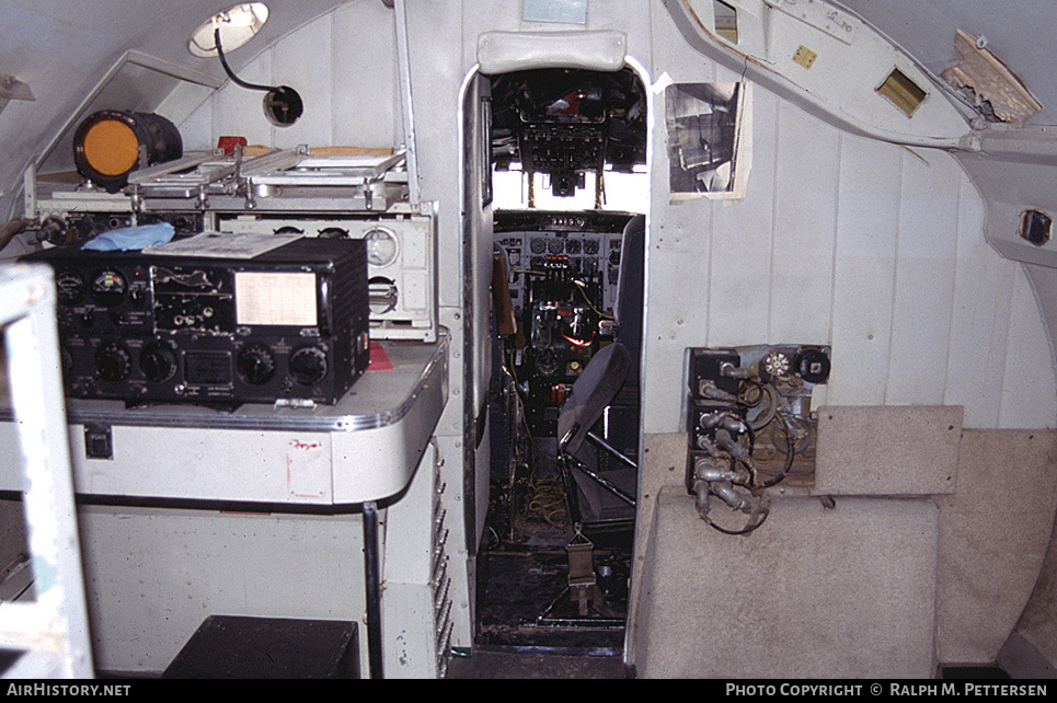 Aircraft Photo of N9463 / 8610 | Lockheed C-121A Constellation | USA - Air Force | AirHistory.net #38611