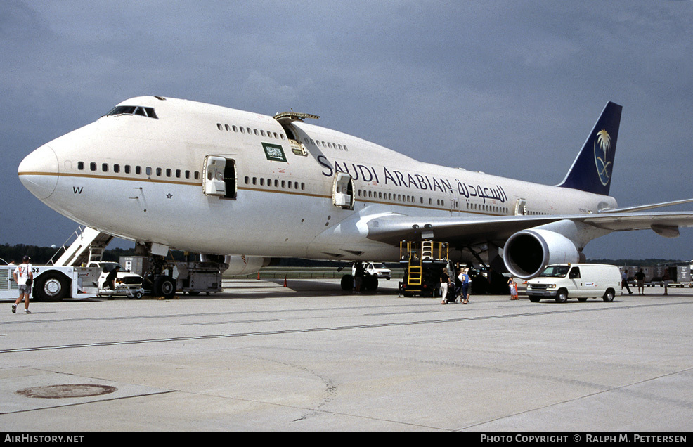 Aircraft Photo of HZ-AIW | Boeing 747-468 | Saudi Arabian Airlines | AirHistory.net #38616