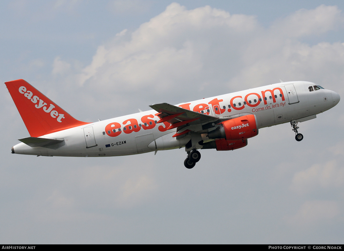 Aircraft Photo of G-EZAW | Airbus A319-111 | EasyJet | AirHistory.net #38942