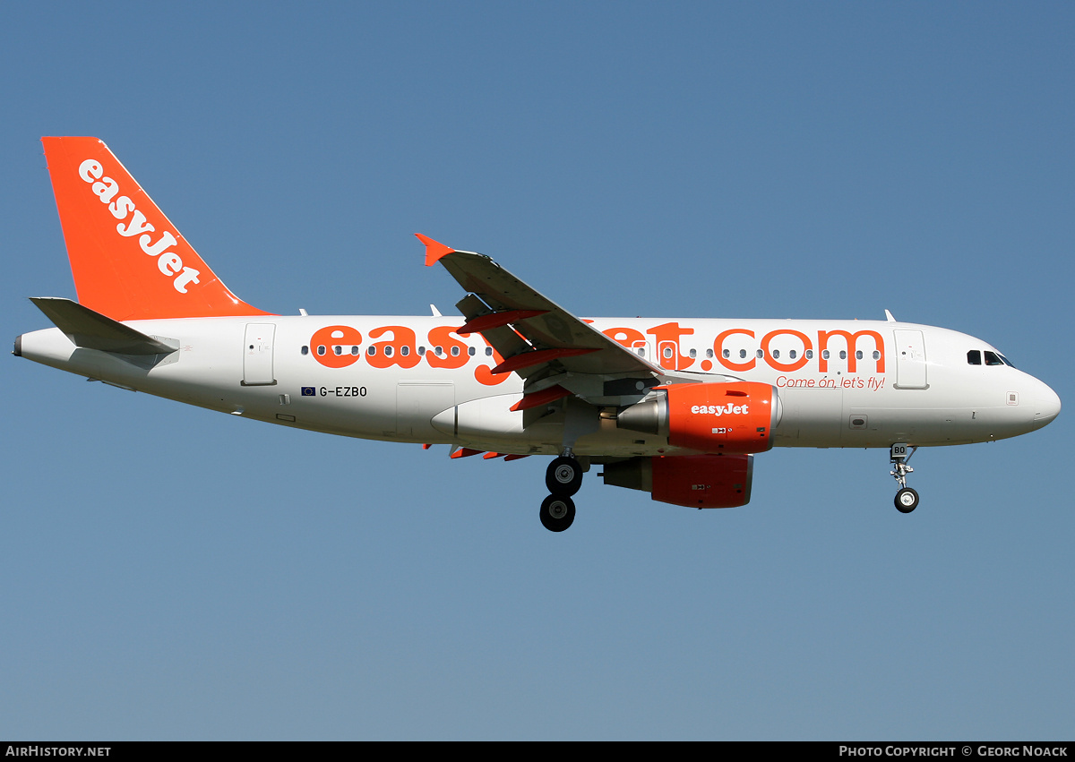 Aircraft Photo of G-EZBO | Airbus A319-111 | EasyJet | AirHistory.net #38947