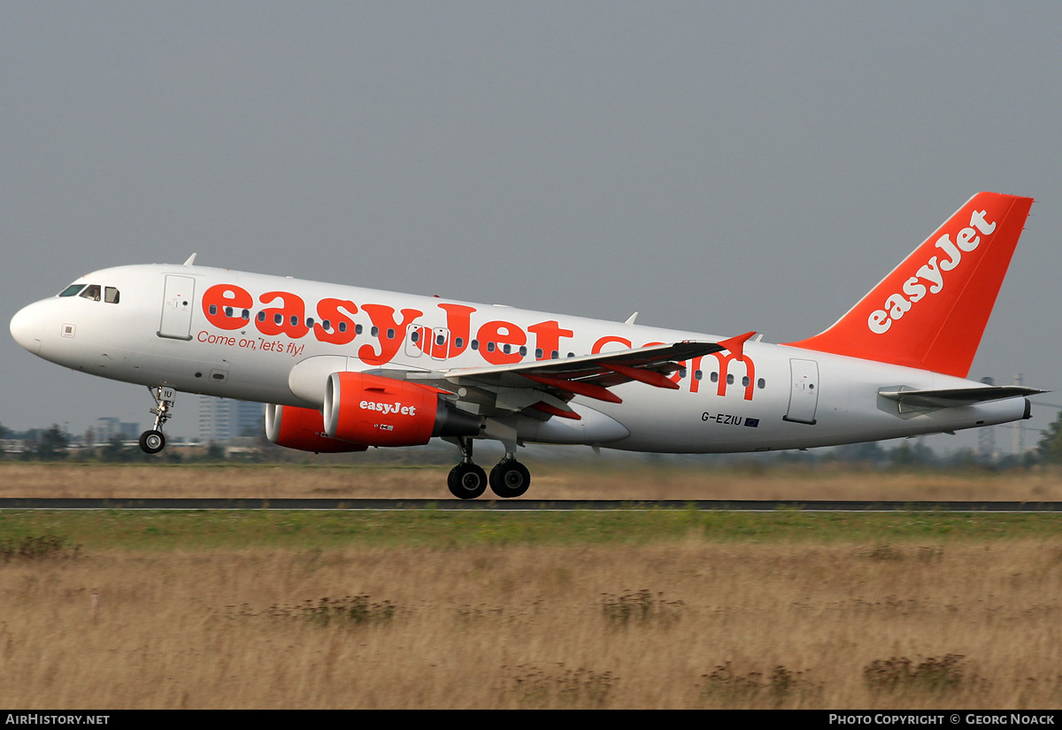 Aircraft Photo of G-EZIU | Airbus A319-111 | EasyJet | AirHistory.net #38961