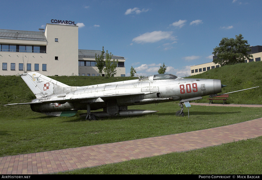 Aircraft Photo of 809 | Mikoyan-Gurevich MiG-21F-13 | Poland - Air Force | AirHistory.net #39004