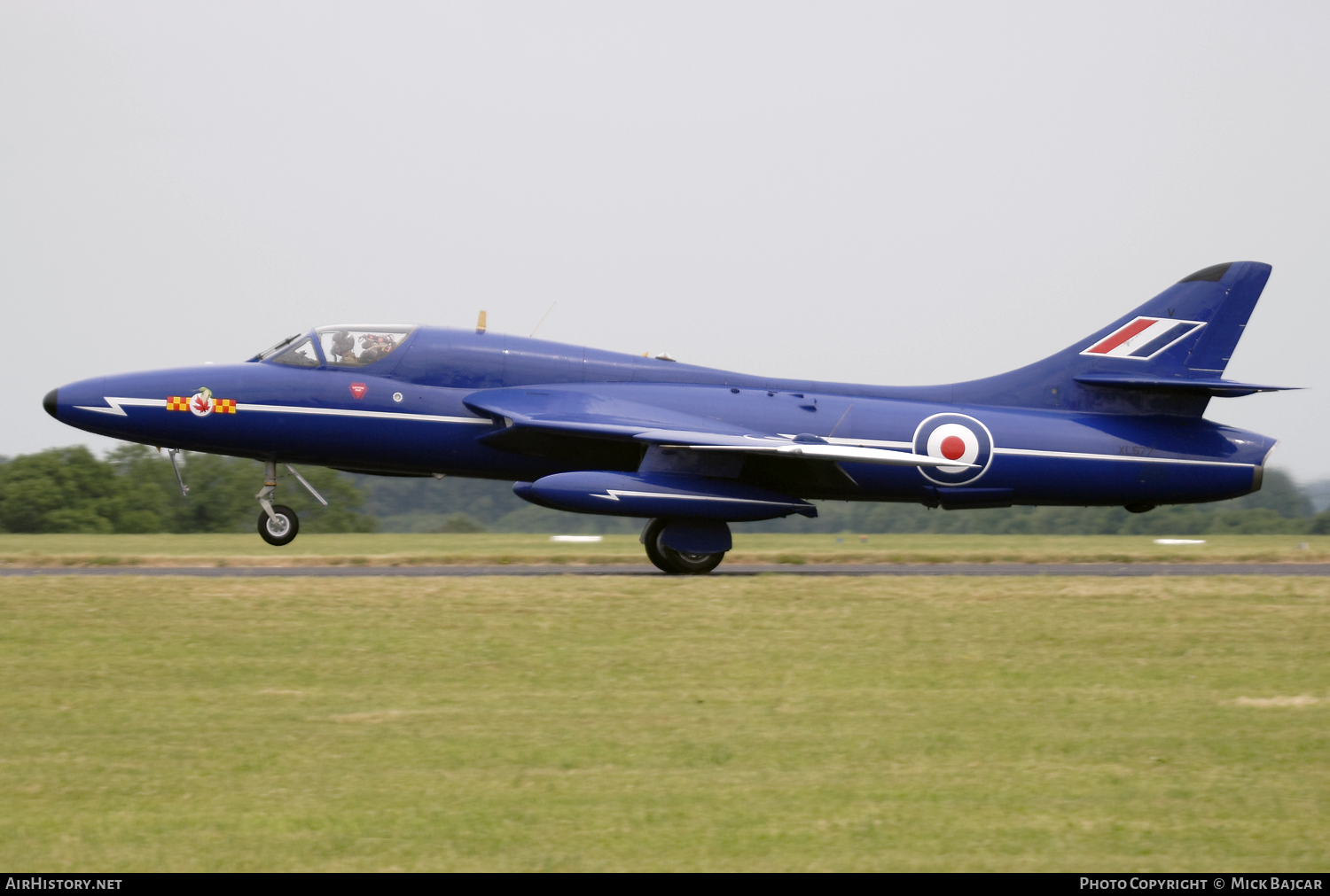 Aircraft Photo of G-BXKF / XL577 | Hawker Hunter T7 | UK - Air Force | AirHistory.net #39072