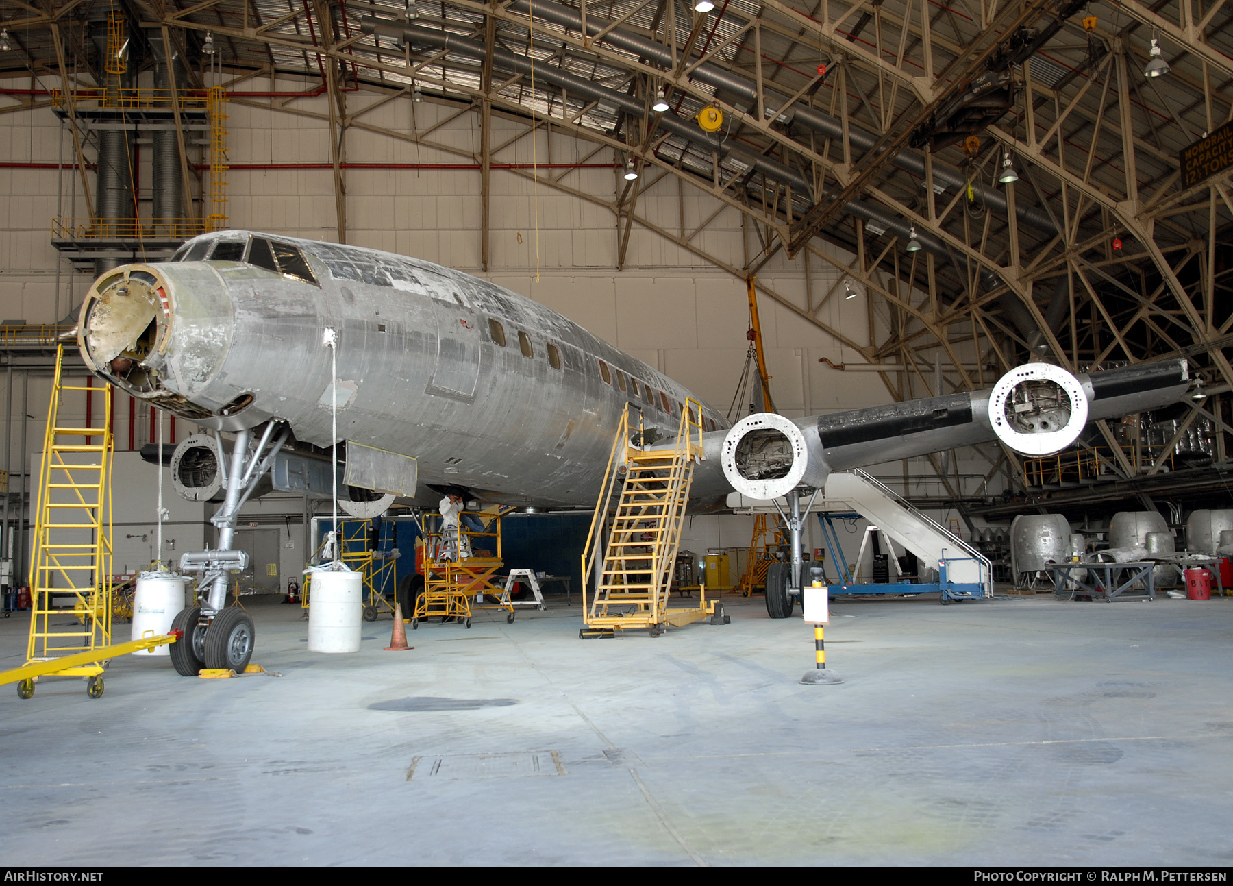 Aircraft Photo of CF-RNR | Lockheed L-1049G Super Constellation | AirHistory.net #39101