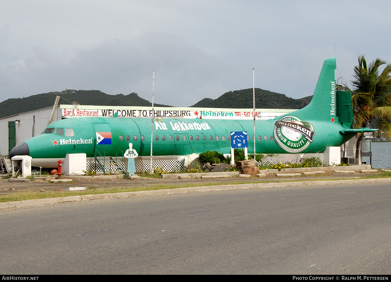 Aircraft Photo of PJ-WIK | NAMC YS-11-111 | Air Lekkerbek | AirHistory.net #39102