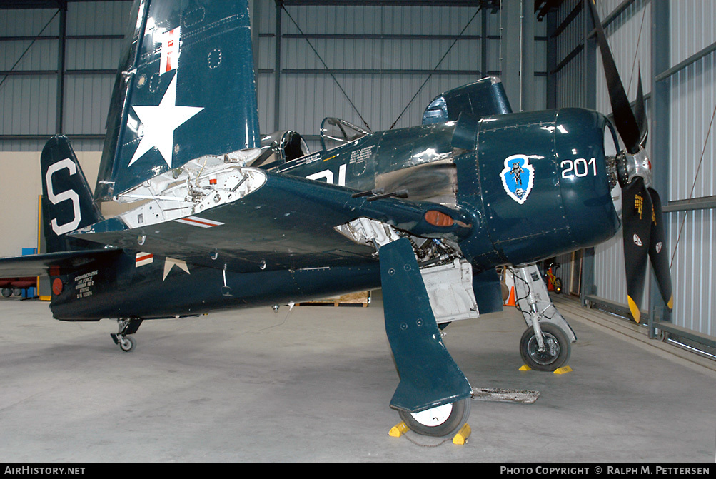 Aircraft Photo of N7825C / 122674 | Grumman F8F-2P Bearcat | Commemorative Air Force | USA - Navy | AirHistory.net #39247