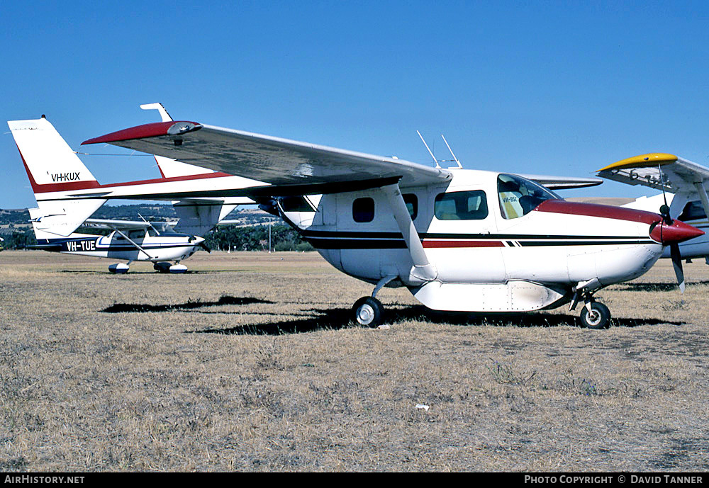 Aircraft Photo of VH-KUX | Cessna 337G Skymaster | AirHistory.net #39363