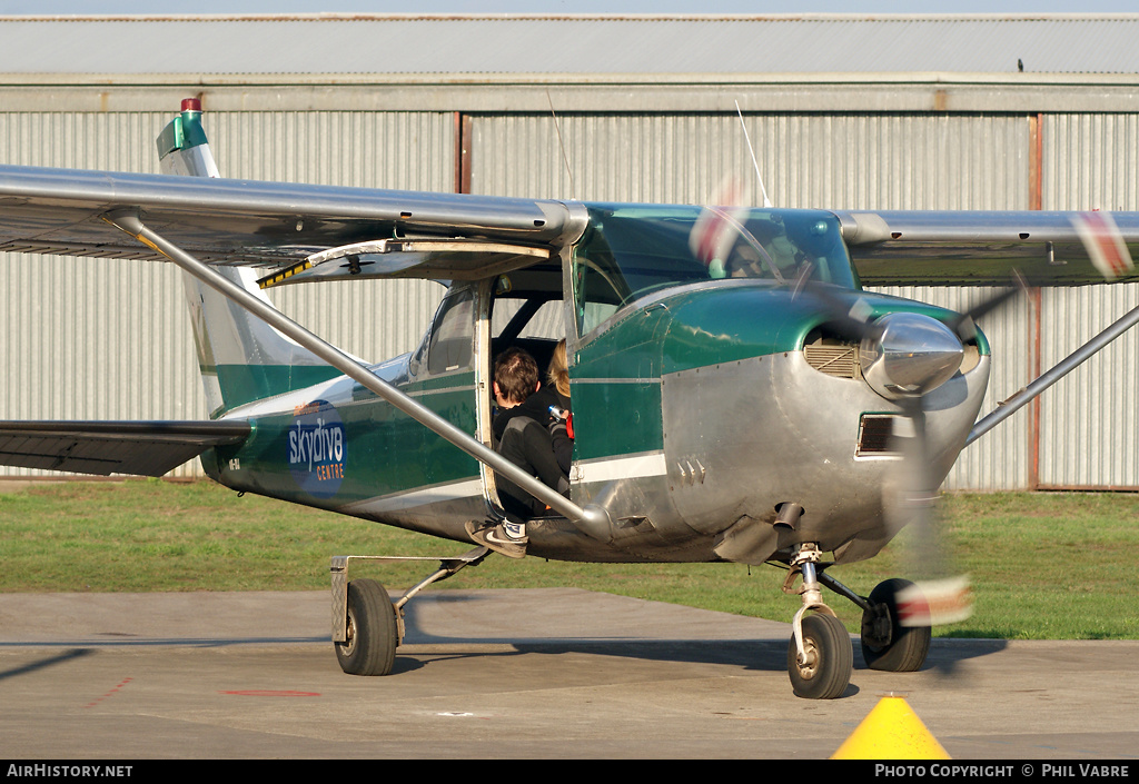 Aircraft Photo of VH-DIJ | Cessna 182F Skylane | Melbourne Skydive Centre | AirHistory.net #39462
