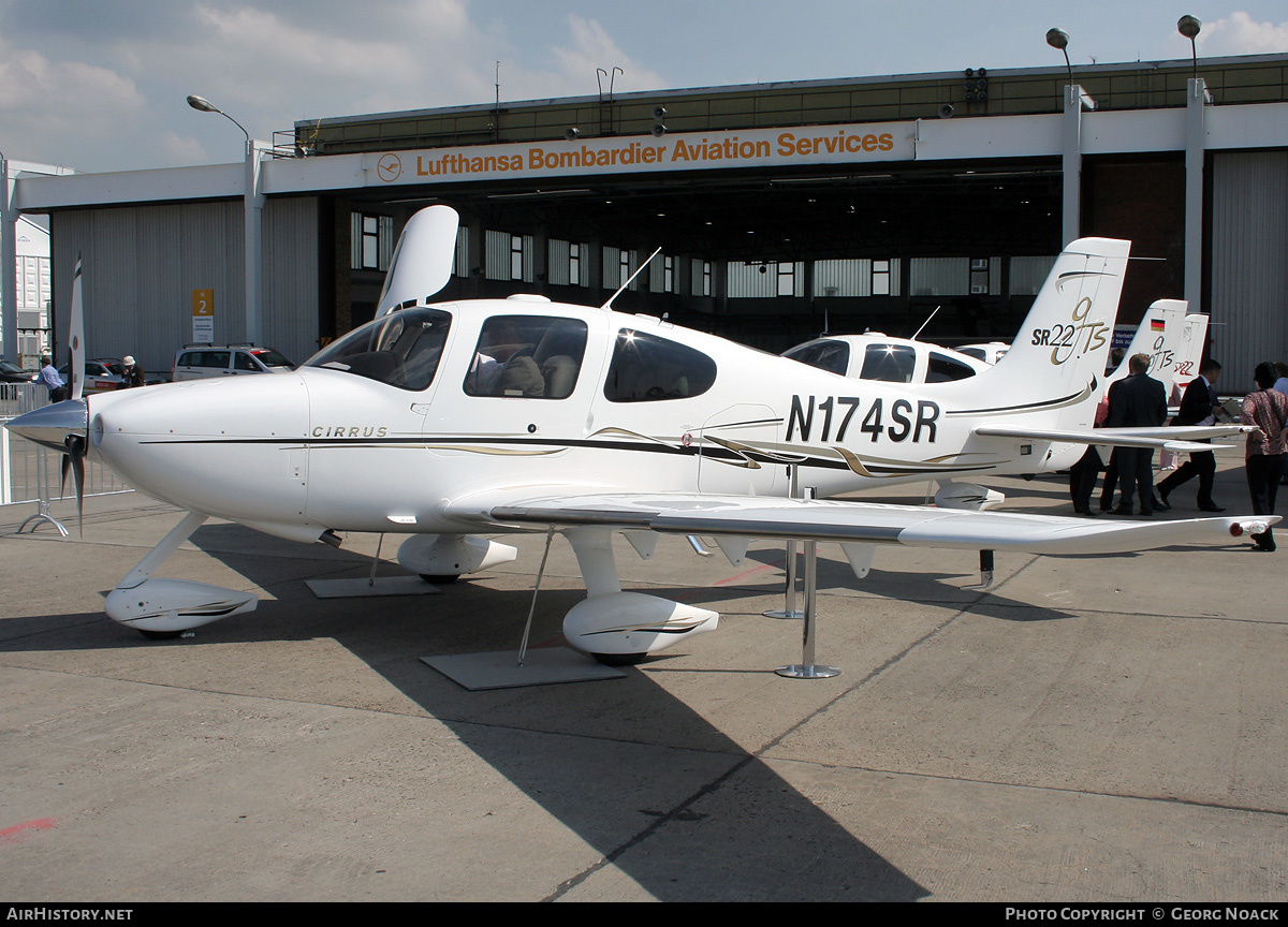 Aircraft Photo of N174SR | Cirrus SR-22 G2-GTS | AirHistory.net #39552