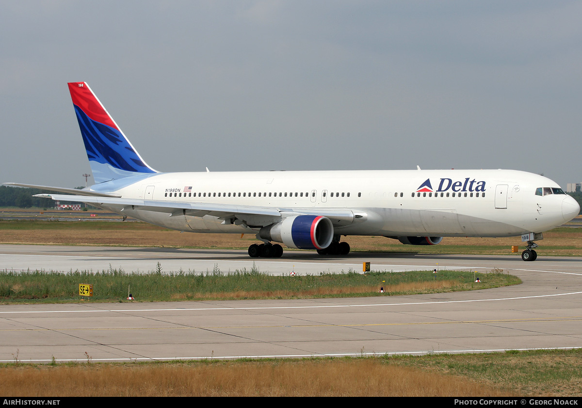 Aircraft Photo of N198DN | Boeing 767-332/ER | Delta Air Lines | AirHistory.net #39555