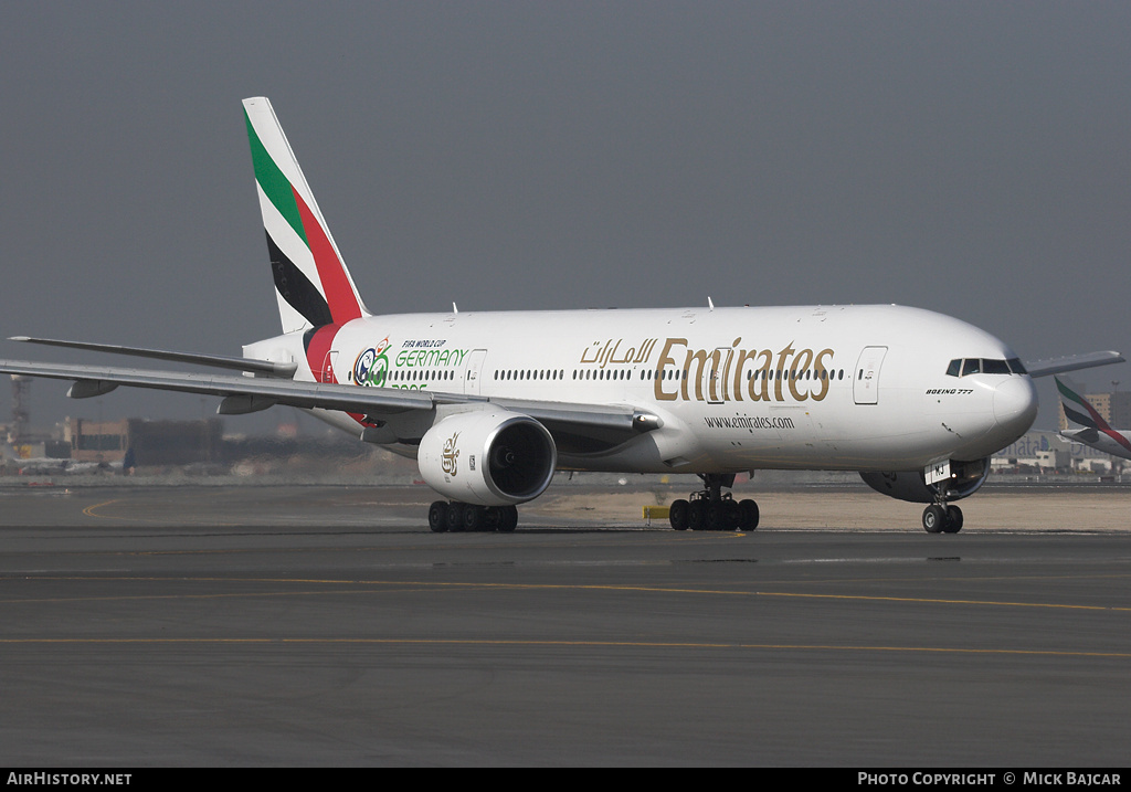 Aircraft Photo of A6-EMJ | Boeing 777-21H/ER | Emirates | AirHistory.net #39662