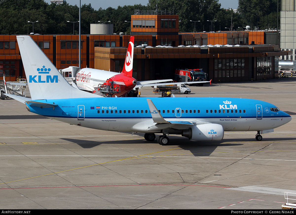 Aircraft Photo of PH-BGH | Boeing 737-7K2 | KLM - Royal Dutch Airlines | AirHistory.net #39832