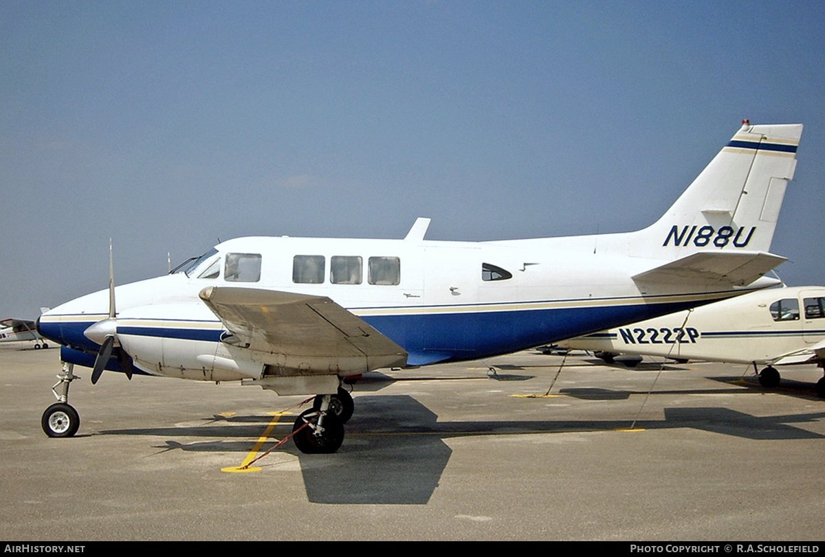 Aircraft Photo of N188U | Beech A65 Queen Air | AirHistory.net #39894