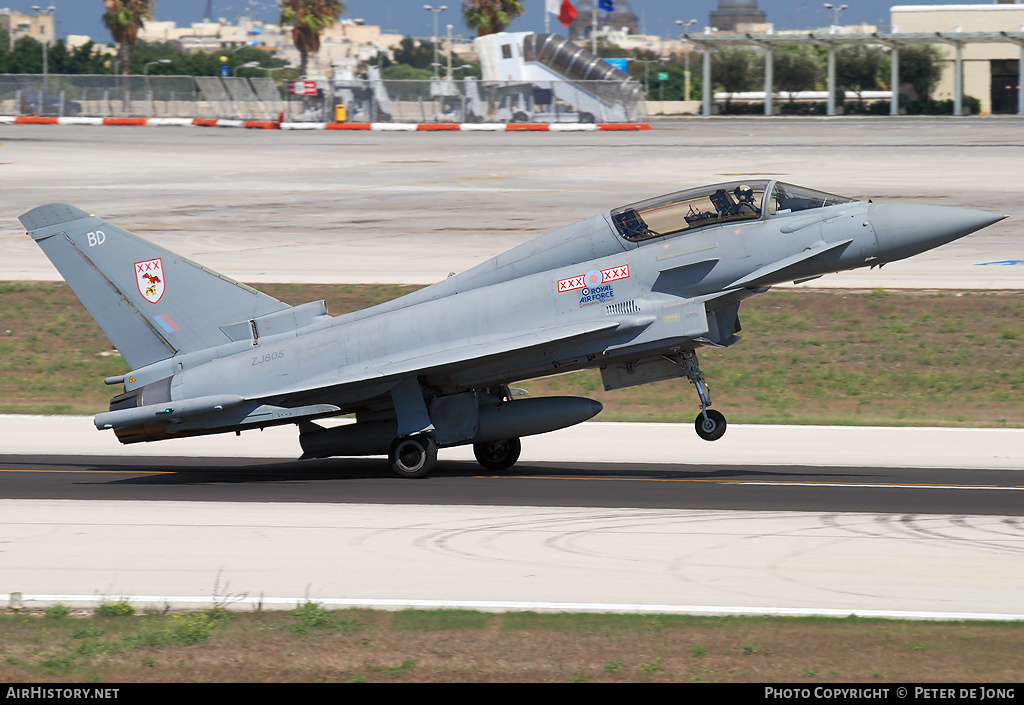 Aircraft Photo of ZJ805 | Eurofighter EF-2000 Typhoon T1 | UK - Air Force | AirHistory.net #39903
