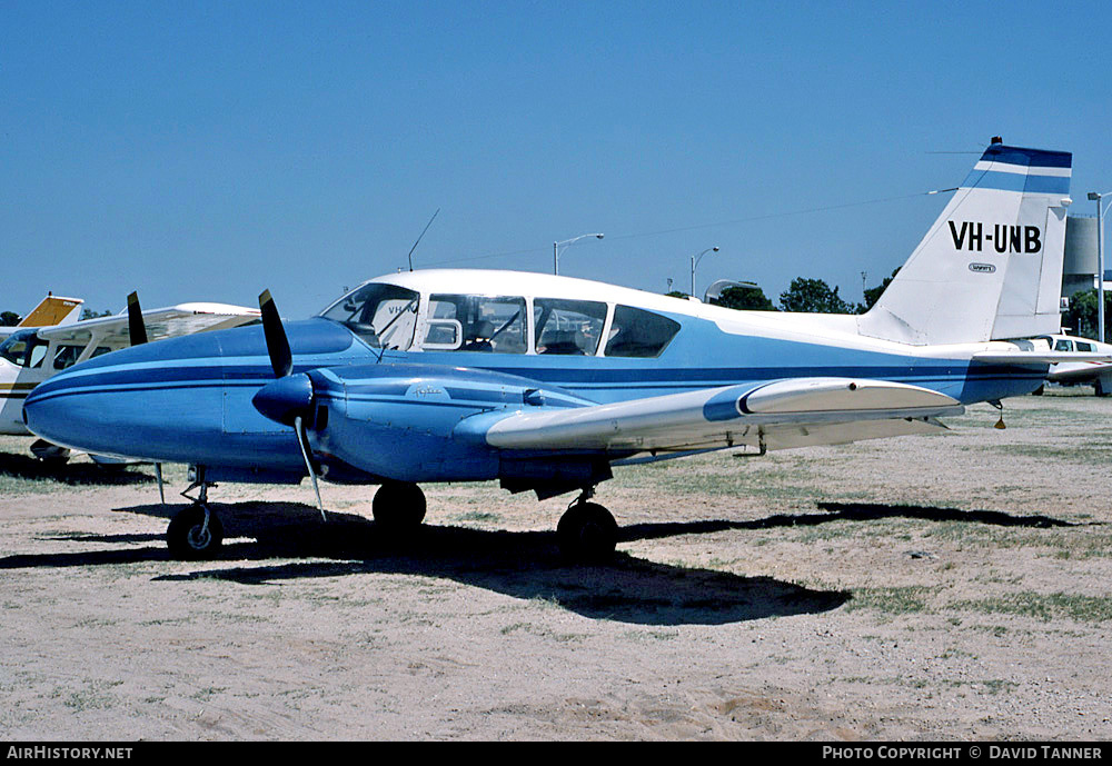 Aircraft Photo of VH-UNB | Piper PA-23-250 Aztec | AirHistory.net #40057