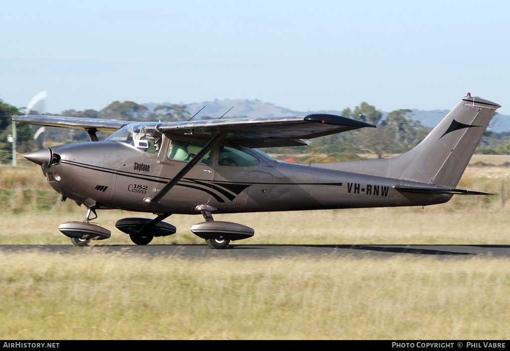 Aircraft Photo of VH-RNW | Cessna 182P Skylane | AirHistory.net #40459