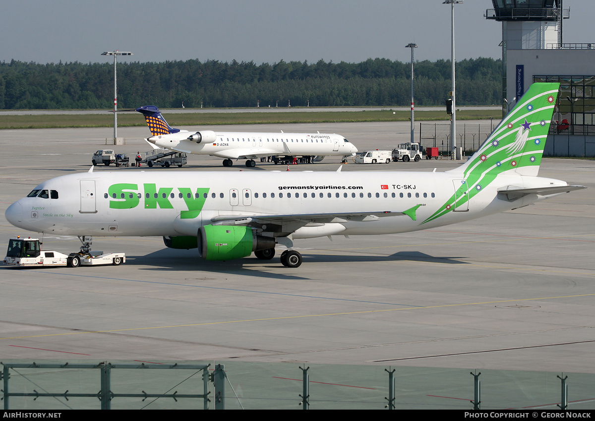 Aircraft Photo of TC-SKJ | Airbus A320-211 | Sky Airlines | AirHistory.net #40532