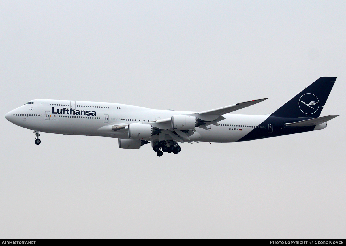 Aircraft Photo of D-ABYA | Boeing 747-830 | Lufthansa | AirHistory.net #40571