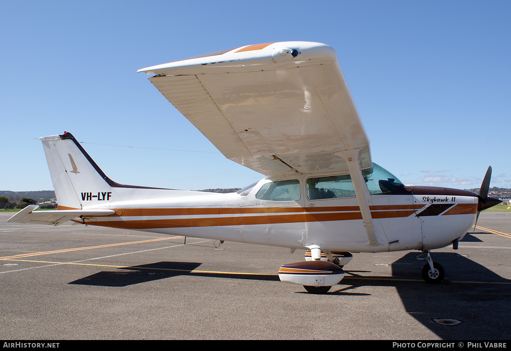 Aircraft Photo of VH-LYF | Cessna 172N Skyhawk 100 II | AirHistory.net #40737